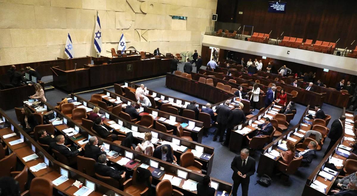 Izraelczycy znów pójdą do urn. Będą wybierać parlament po raz trzeci w ciągu roku