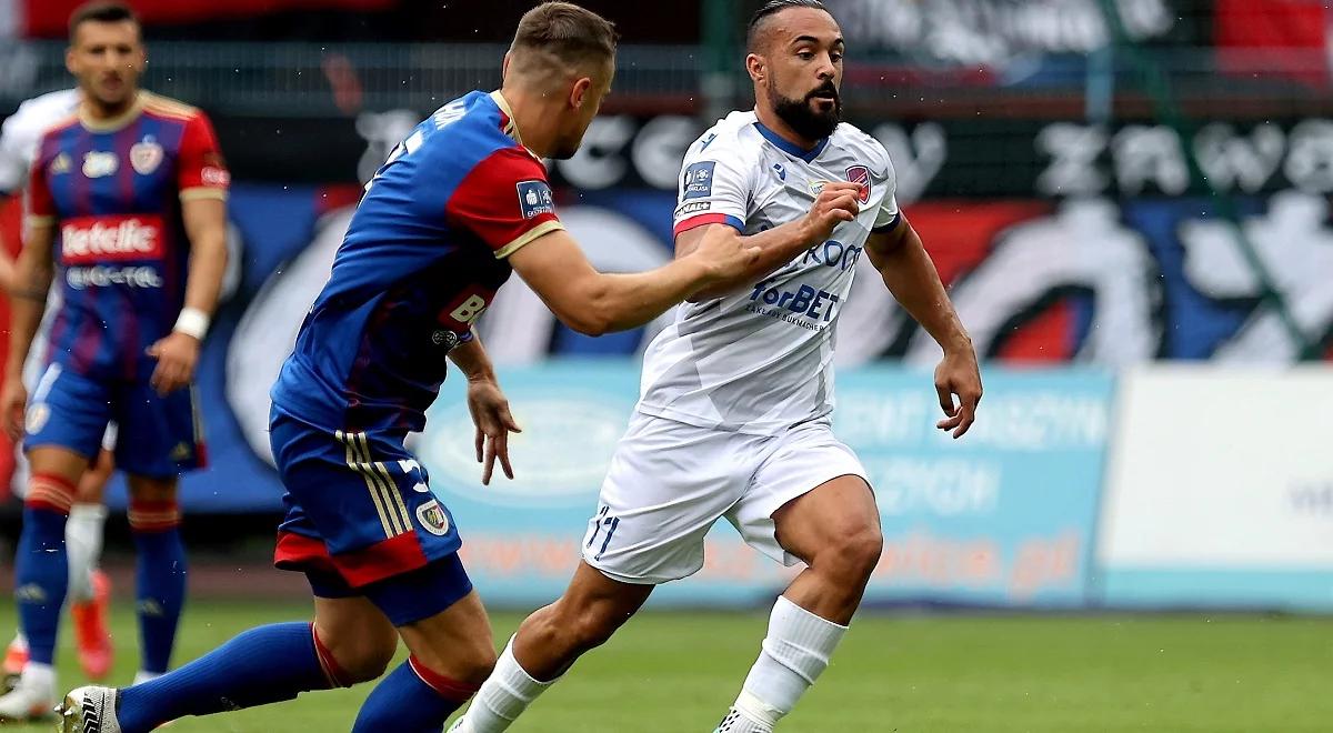 Ekstraklasa: świetne widowisko w meczu Piast - Raków. Kibice zobaczyli pięć goli i dwa rzuty karne
