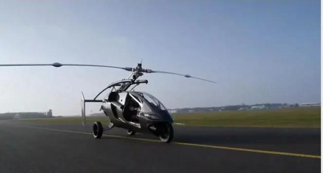 Korki to nie problem?  Auto i helikopter w jednym