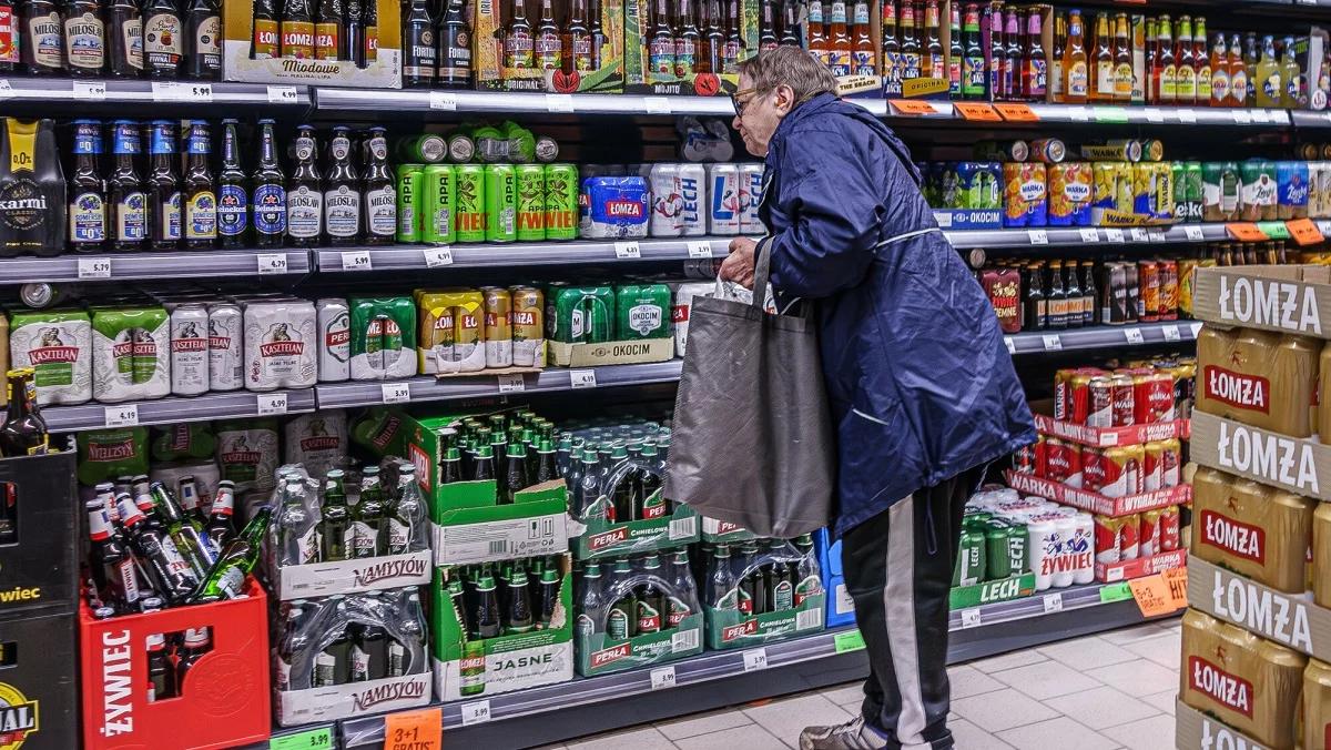  Rząd zamyka "furtkę sokową". Policzyliśmy, o ile podrożeją piwa i energetyki