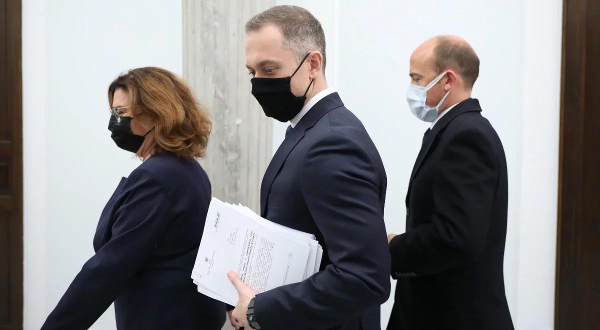 Prof. Jabłoński: opozycja nie chce ponosić odpowiedzialności za projekty rządowe