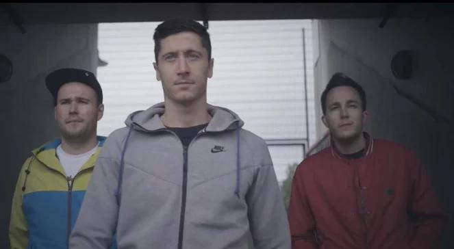 Lewandowski i Szczęsny ambasadorami kampanii "Wyloguj się do życia!" 