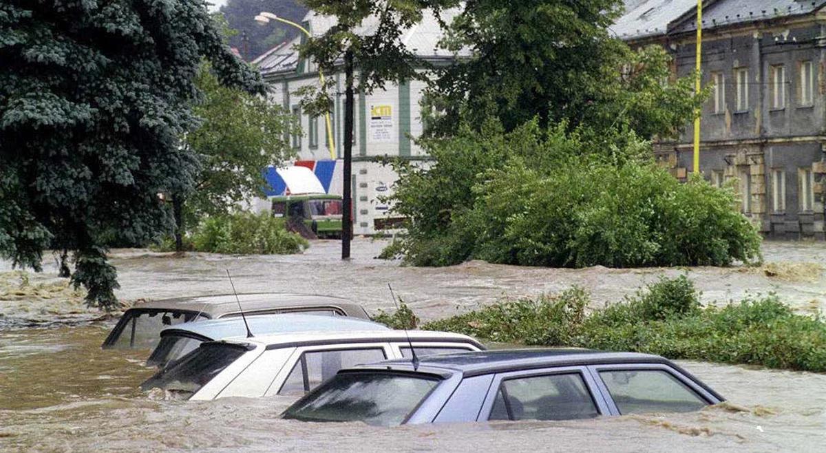 Powódź tysiąclecia. Powódź wszystkich Polaków