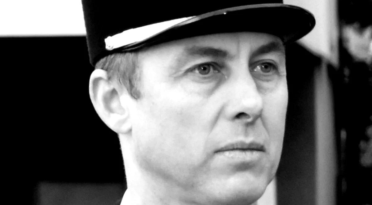 "Arnaud Beltrame zmarł w służbie narodu". Francja uczciła ofiary piątkowego zamachu
