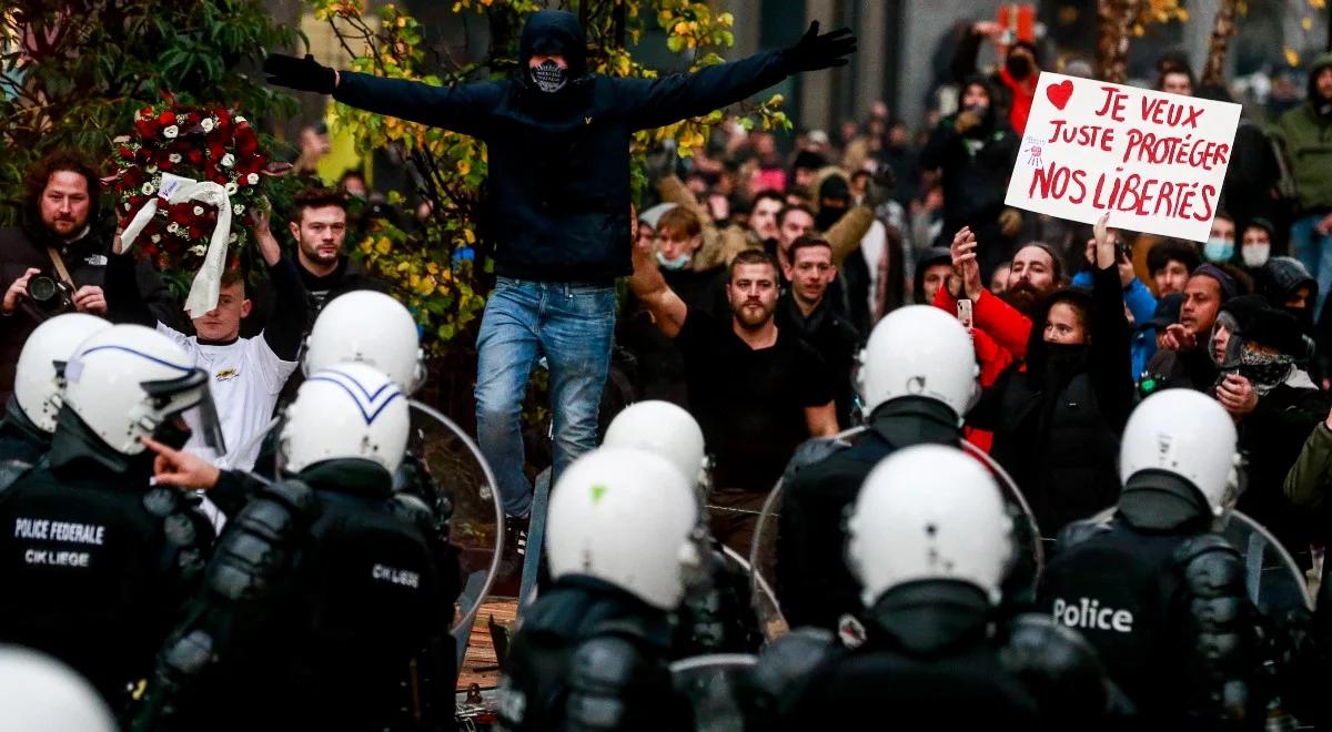 Protesty w Brukseli przeciwko restrykcjom antycovidowym. Demonstranci starli się z policją