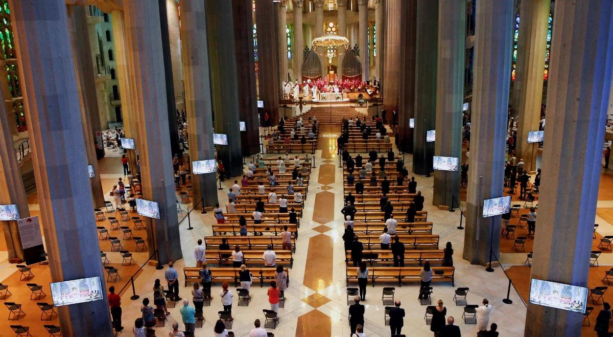 Dziesięciu wiernych lub... 1700 turystów. Dyskryminacja katolików przez władze Katalonii