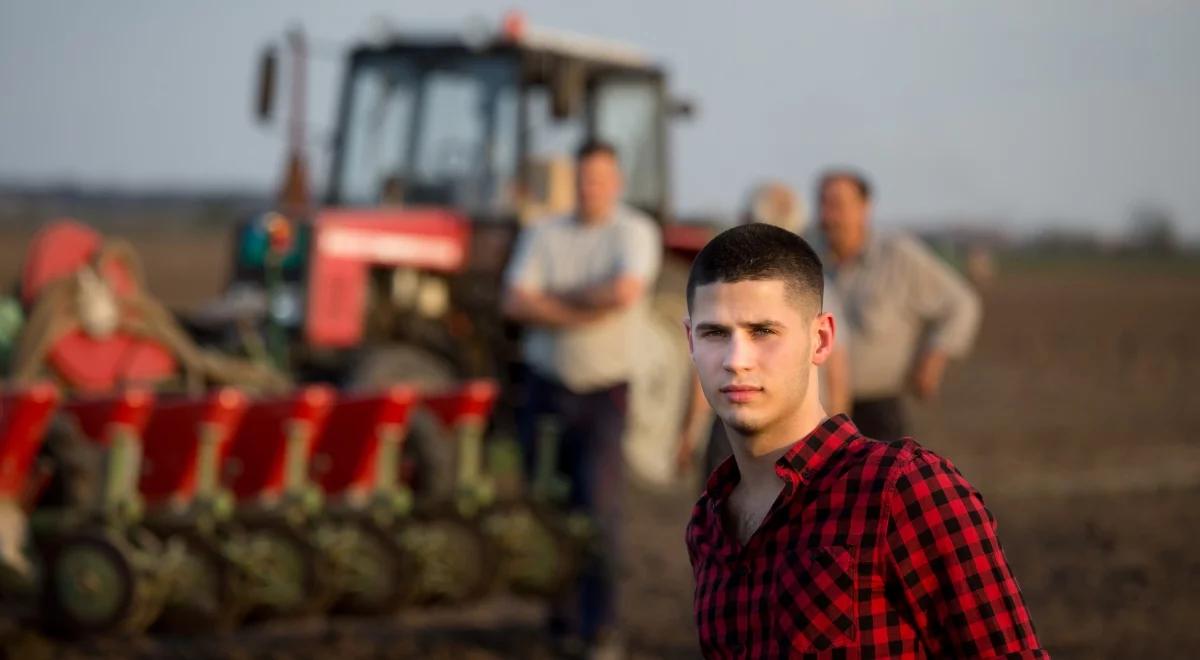 100 tys. zł premii dla młodego rolnika: wnioski od 27 kwietnia