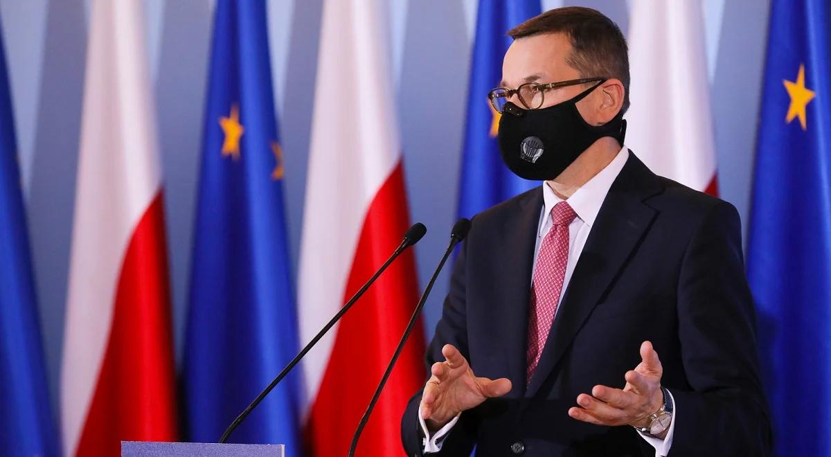 "Pomagają i chronią". Premier zaapelował do Polaków o szczepienie się