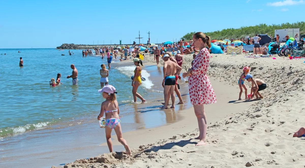 "To pierwszy krok w kierunku rozwoju państwa silnego turystycznie". Premier o bonie turystycznym