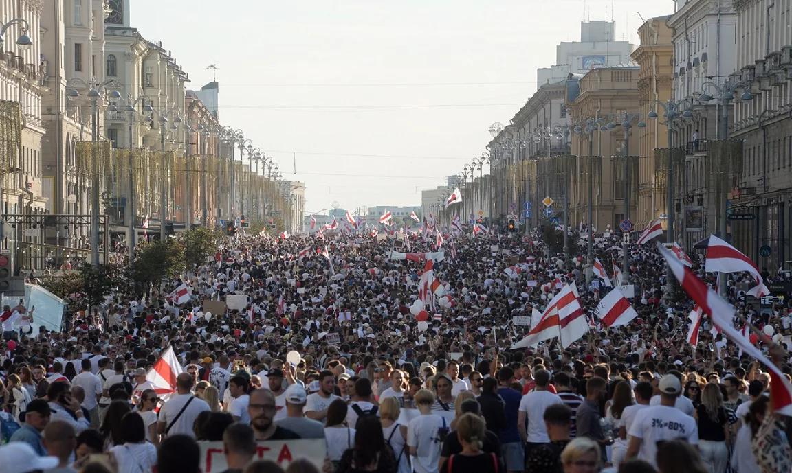 Ekspert OSW: Rosjanie nie myślą o wprowadzaniu na Białoruś "zielonych ludzików"