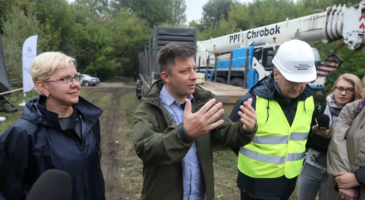 Ostatnie próby przed uruchomieniem awaryjnego rurociągu na Wiśle