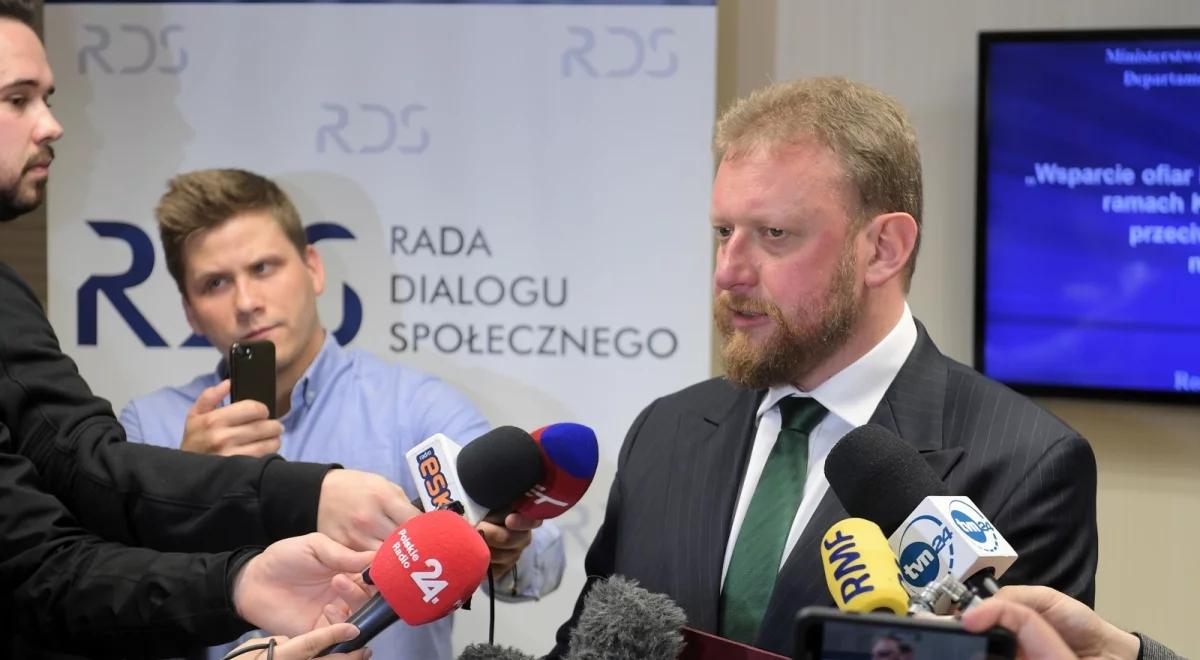MZ: weryfikacja porozumień z fizoterapeutami i diagnostami