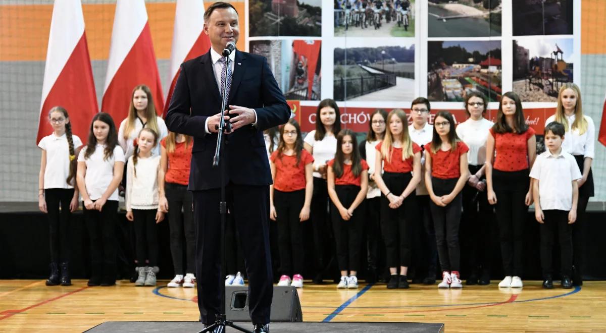 Andrzej Duda: program 500 plus został wprowadzony, by wzmocnić polskie rodziny