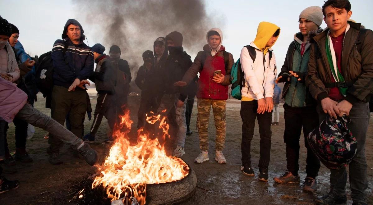 Turcja: coraz więcej imigrantów koczuje na granicy. Chcą dostać się do Grecji