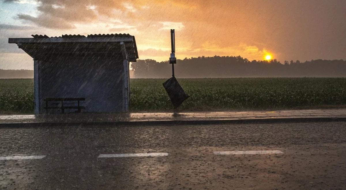 Mrągowo szykuje się na nadejście nawałnicy. Krytyczne warunki pogodowe