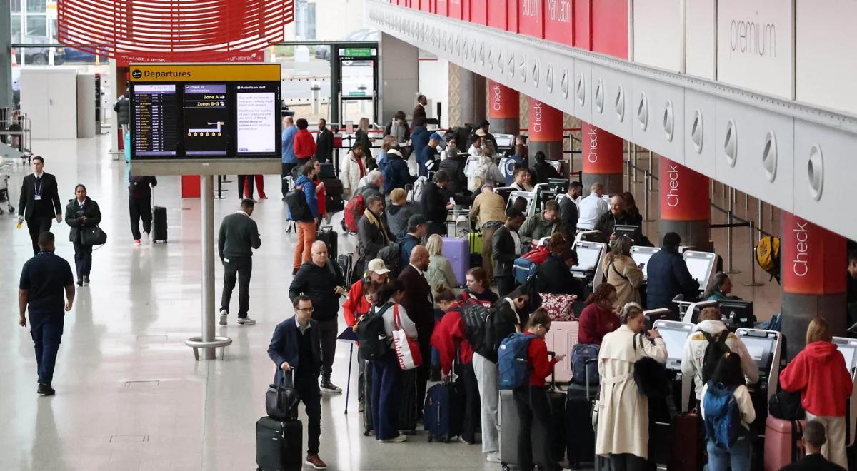 Lotnisko Heathrow znów działa, ale są utrudnienia. Odwołane i opóźnione loty