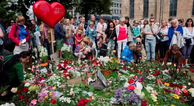 Norwegia rok po tragedii. Wspomnienia ocalonych