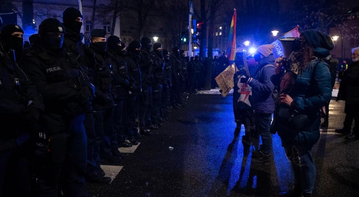 Koniec protestów przed siedzibą TK. Interweniowała policja