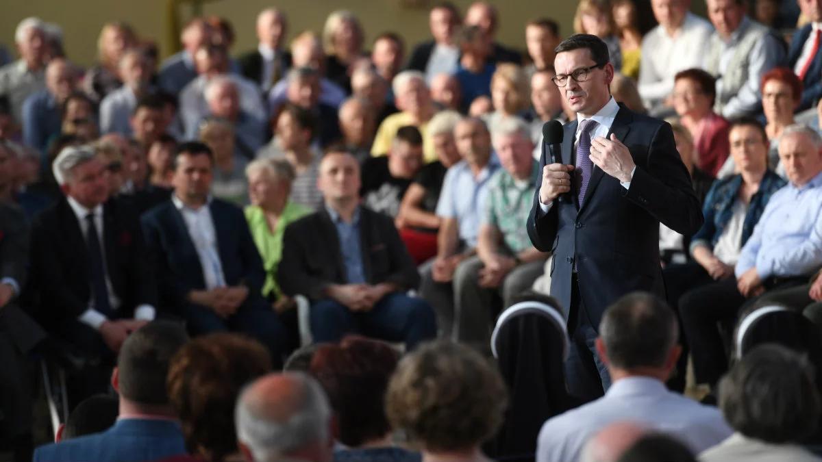 "Polska jest jedna". Premier i ministrowie spotkali się z mieszkańcami miast i wsi