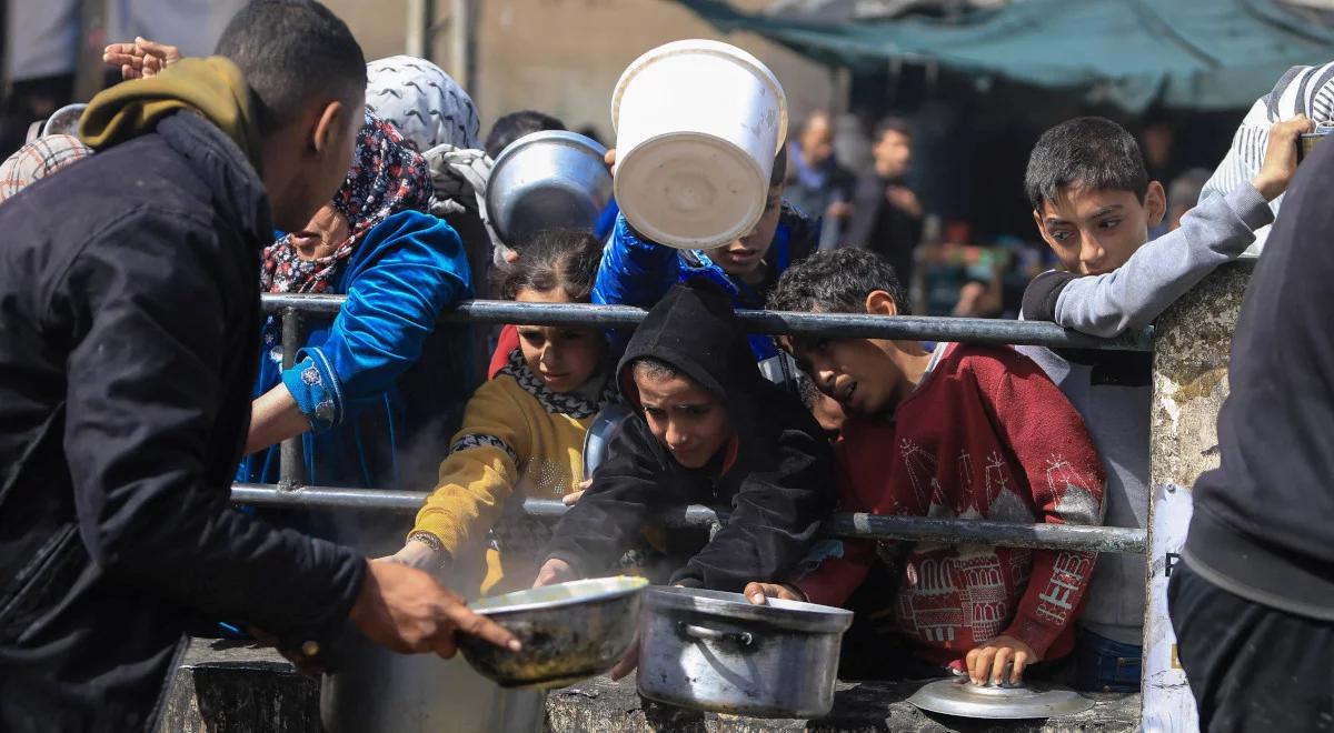 Tragedia w Gazie. Szturm 12 tys. osób na konwój humanitarny. 115 osób zginęło, 760 zostało rannych