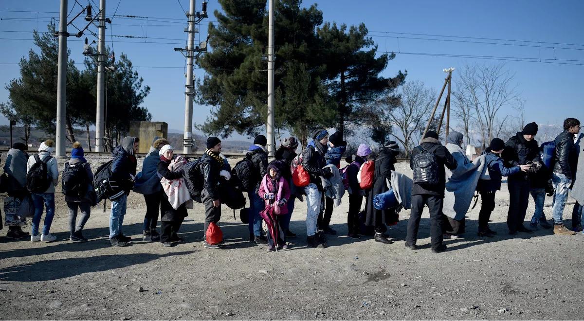 Erdogan ostrzega: ćwierć miliona migrantów zmierza ku tureckiej granicy