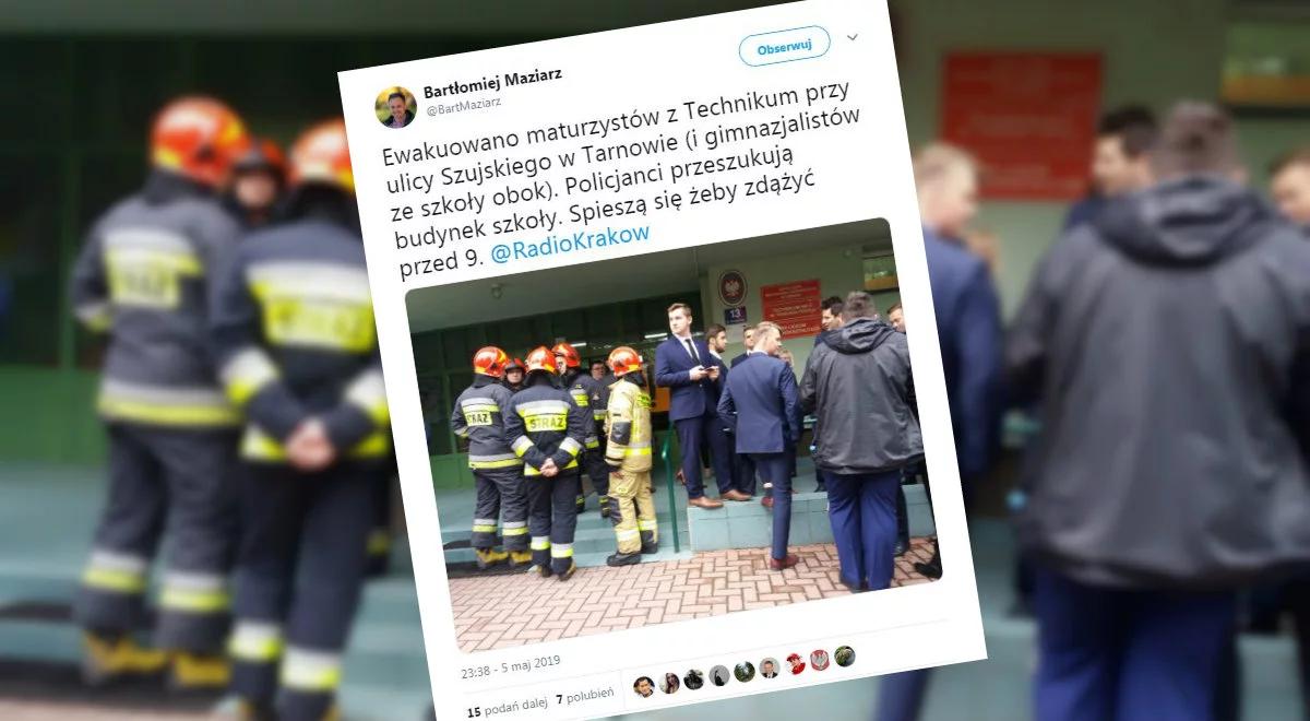 Matura 2019. Alarmy bombowe w szkołach. Abiturienci z opóźnieniem rozpoczęli pisanie egzaminu z języka polskiego