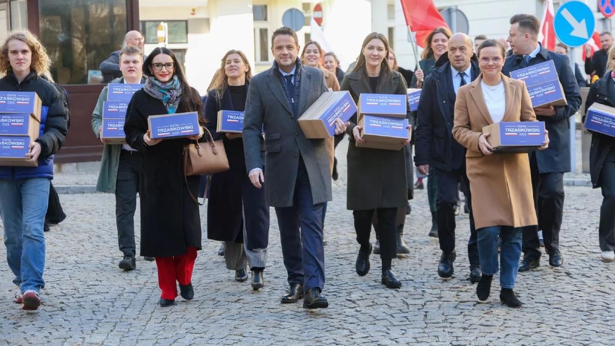 Ponad milion podpisów dla Trzaskowskiego. "Lubimy być w grupie zwycięzców"