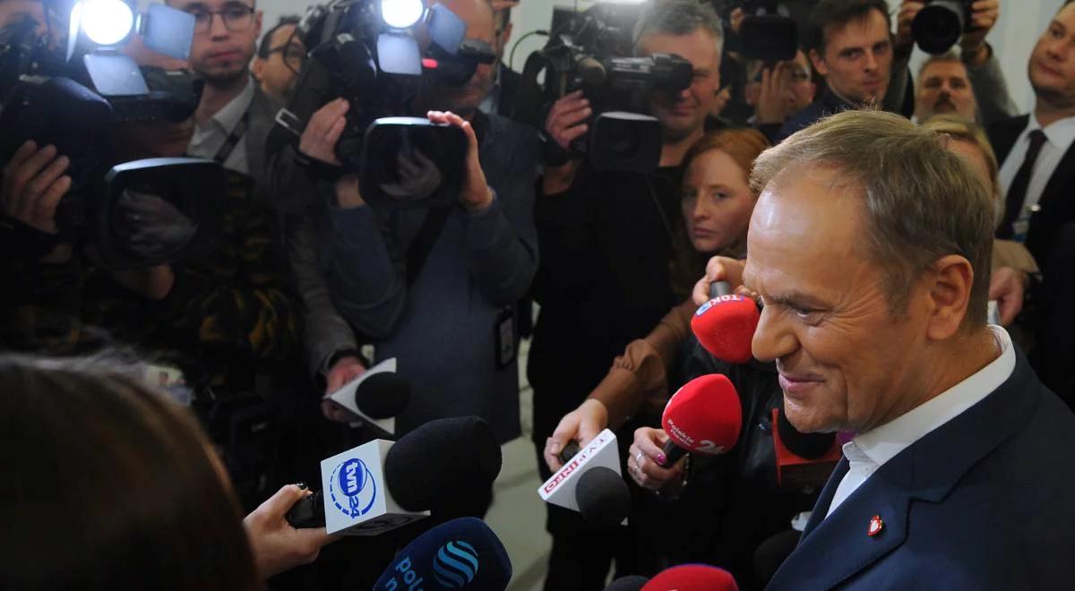 "Chce zmasakrować media publiczne". Poseł PiS o Donaldzie Tusku