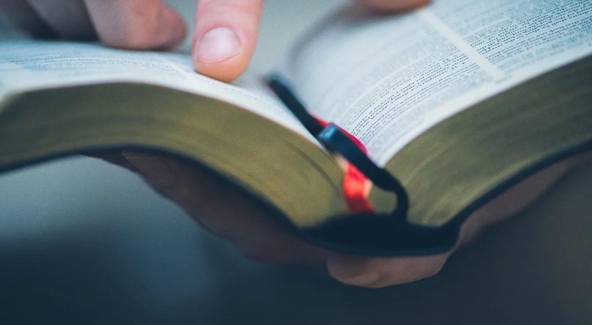 Biblia o śmierci i życiu wiecznym. Jak możemy się przygotować do rzeczy ostatecznych? 