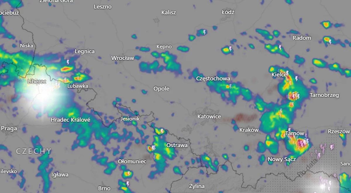 Ulewy i grad nad Polską. Gdzie jest burza 3 maja? [RADAR]
