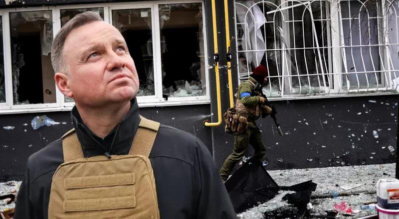 Media ujawniły pierwszy fragment książki Dudy. "Było widać plamy krwi zabitych"