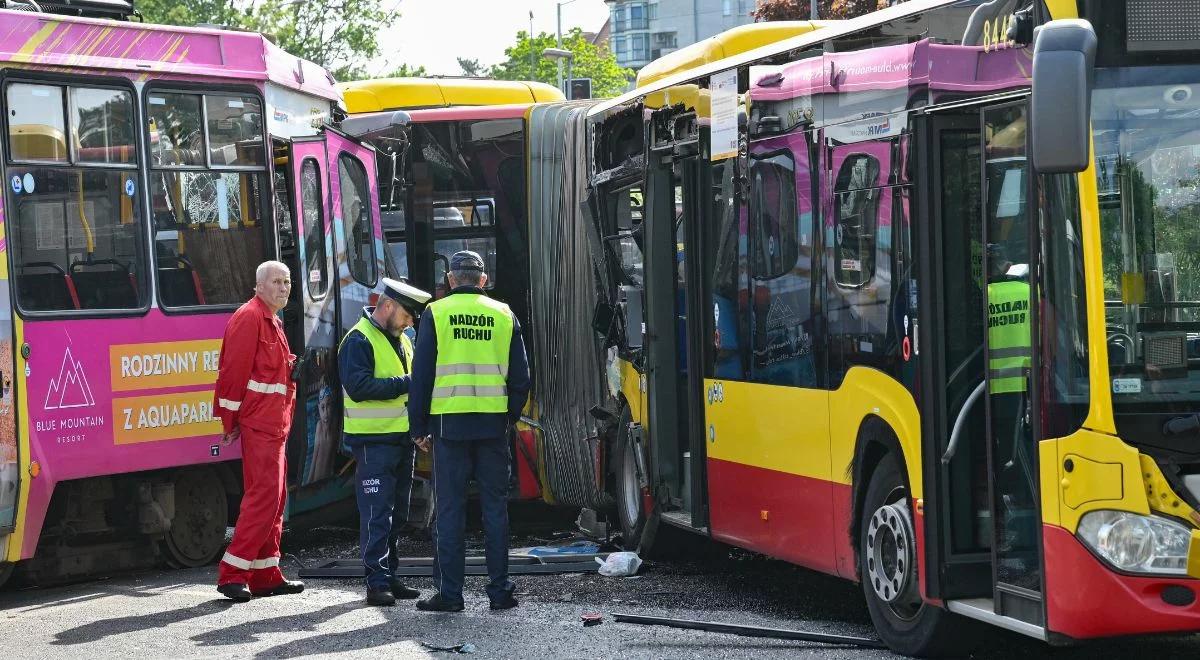 Autobus zderzył się z tramwajem we Wrocławiu. Wielu rannych
