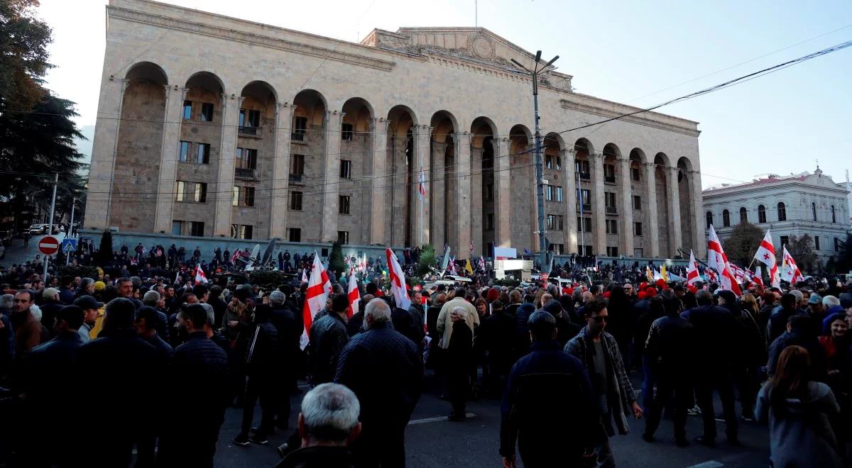 Niespokojnie w Gruzji. Wielotysięczna antyrządowa demonstracja