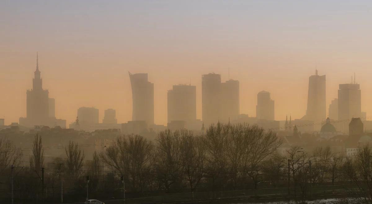 Ponury początek tygodnia. Chłodno i pochmurnie, możliwy deszcz ze śniegiem