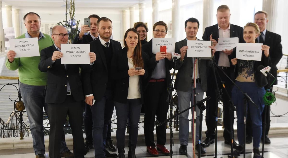 Politycy PiS "wyciągają rękę". Odpowiedź liderów opozycji