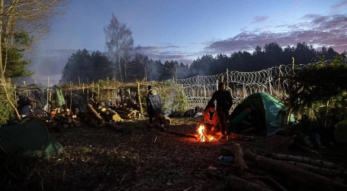 "Polska granica będzie nadal silnie chroniona". Do migrantów wysyłany jest alert RCB