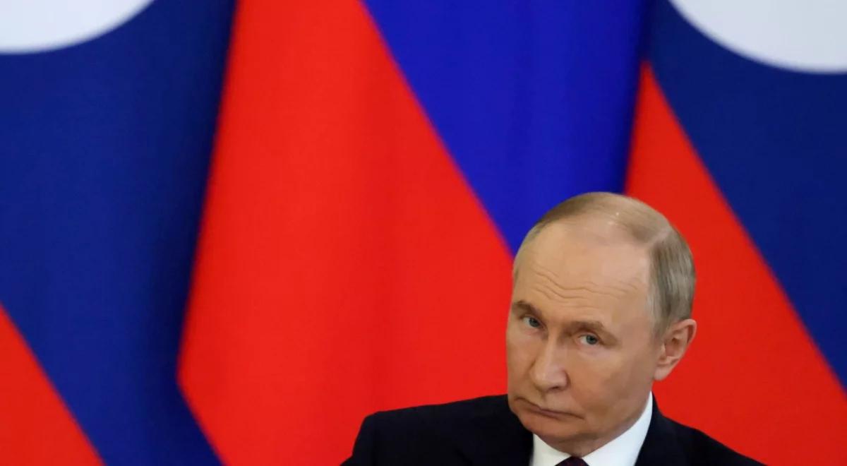 Kary za "myślozbrodnie" w Rosji. Putin złożył podpis, choć protestowano w Dumie