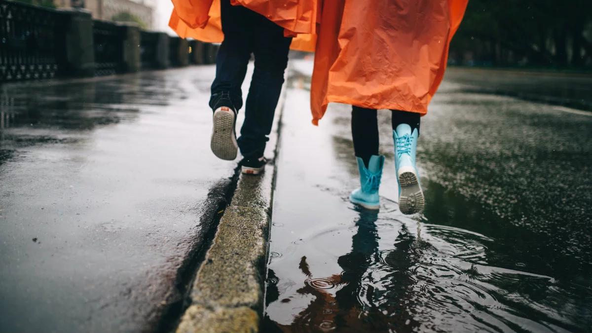 Prognoza pogody na weekend: pochmurnie i deszczowo w całym kraju, w górach śnieżnie