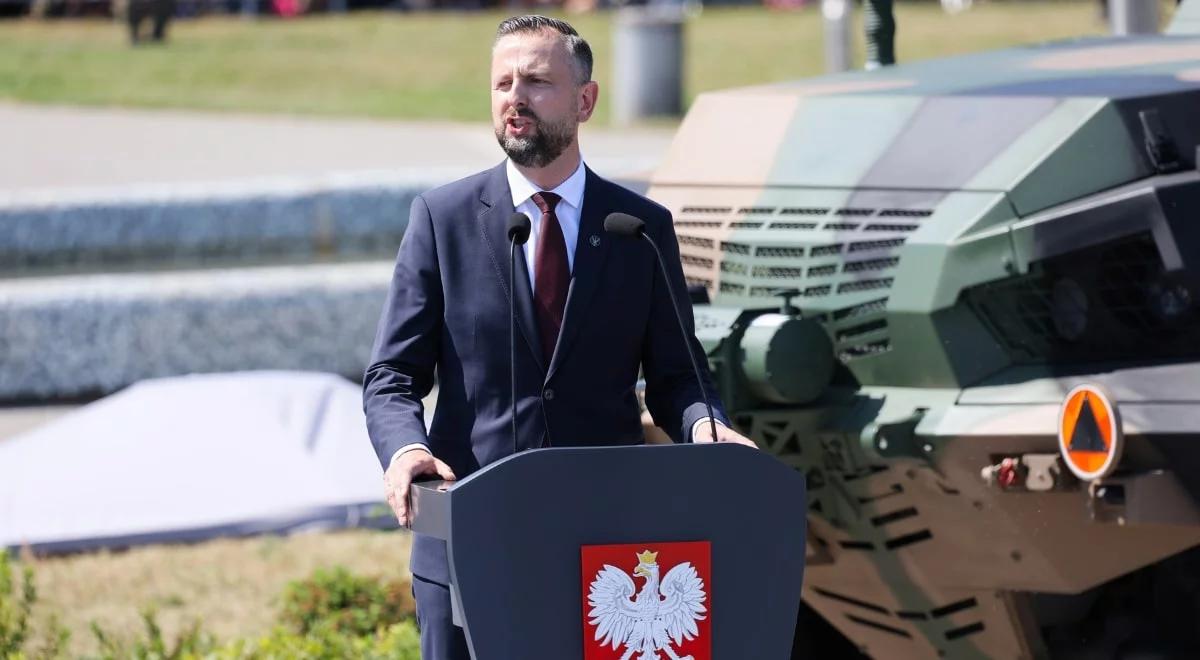 Święto Wojska Polskiego. Szef MON: chylę czoła przed polskim mundurem