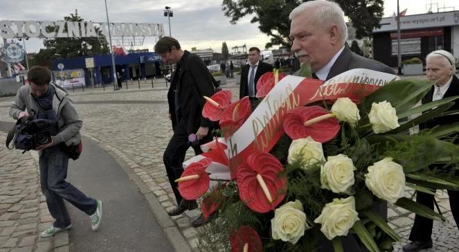Wałęsa uczcił pamięć poległych stoczniowców