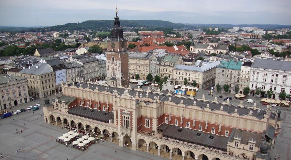 Prezydent Krakowa: dbałość o zieleń sposobem walki ze smogiem