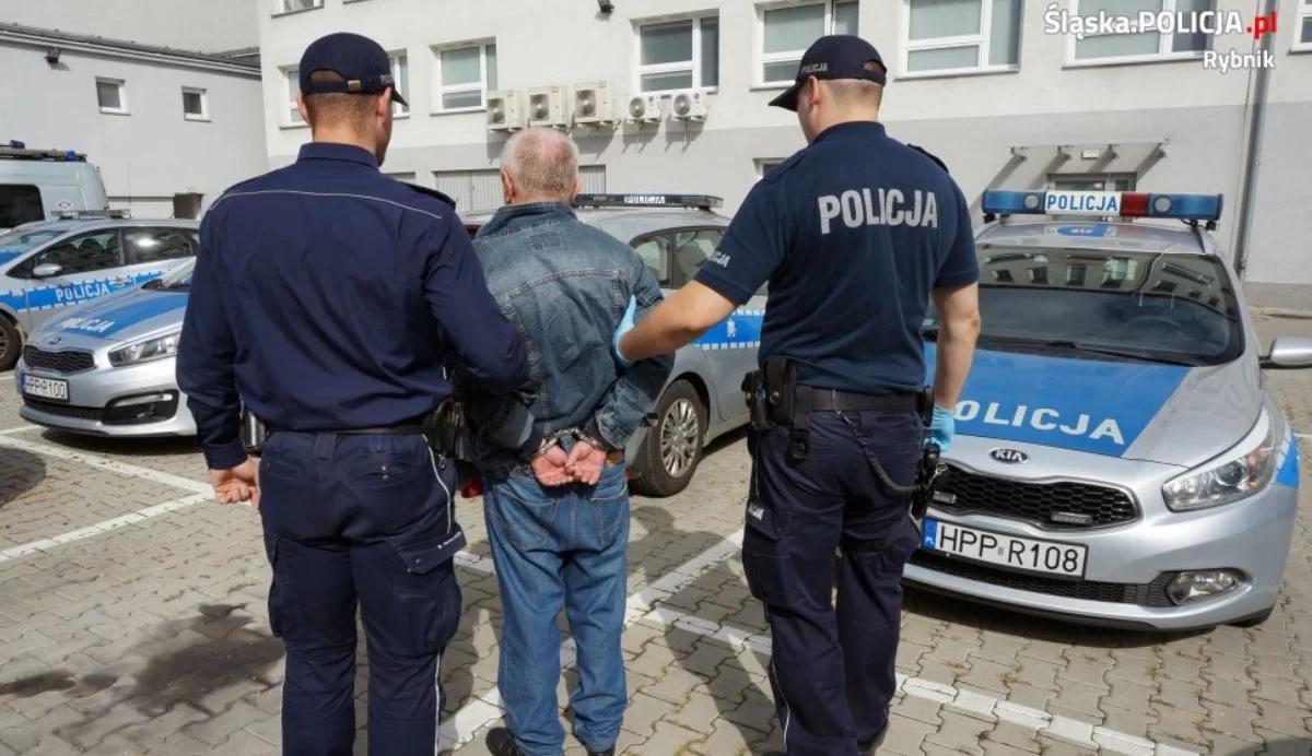 Zaatakował nożem recepcjonistkę na komendzie. Areszt dla 63-latka