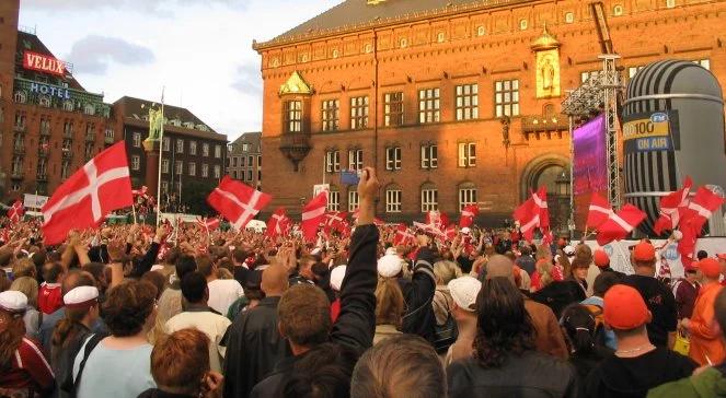 Prawie 500 kibiców zatrzymanych po piłkarskich derbach Kopenhagi