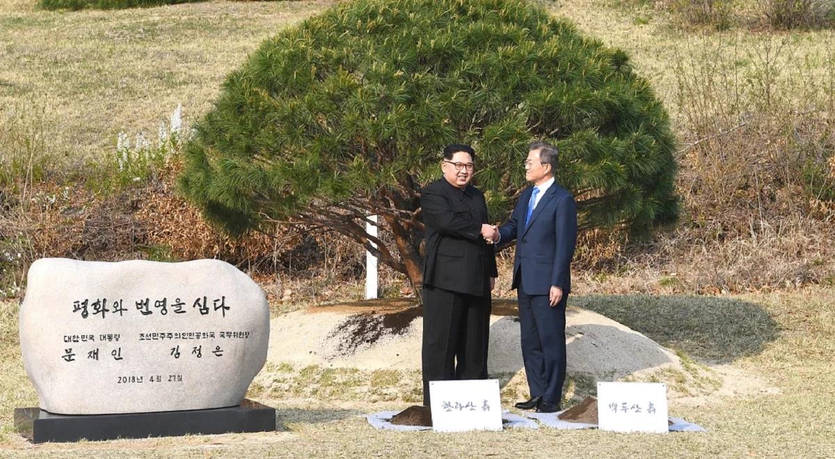 "Poważne i szczere dyskusje o sposobach denuklearyzacji Półwyspu Koreańskiego". Trwa historyczny szczyt państw koreańskich 