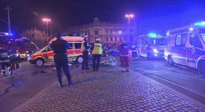 Zderzenie karetki z samochodem osobowym we Wrocławiu