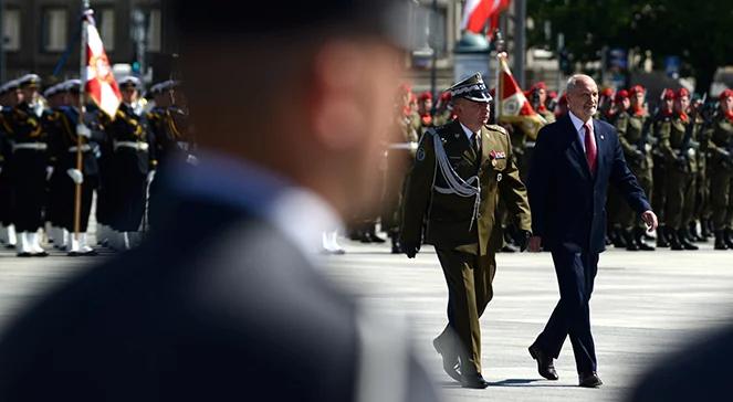 Szef MON celem międzynarodowej kampanii w wojnie informacyjnej