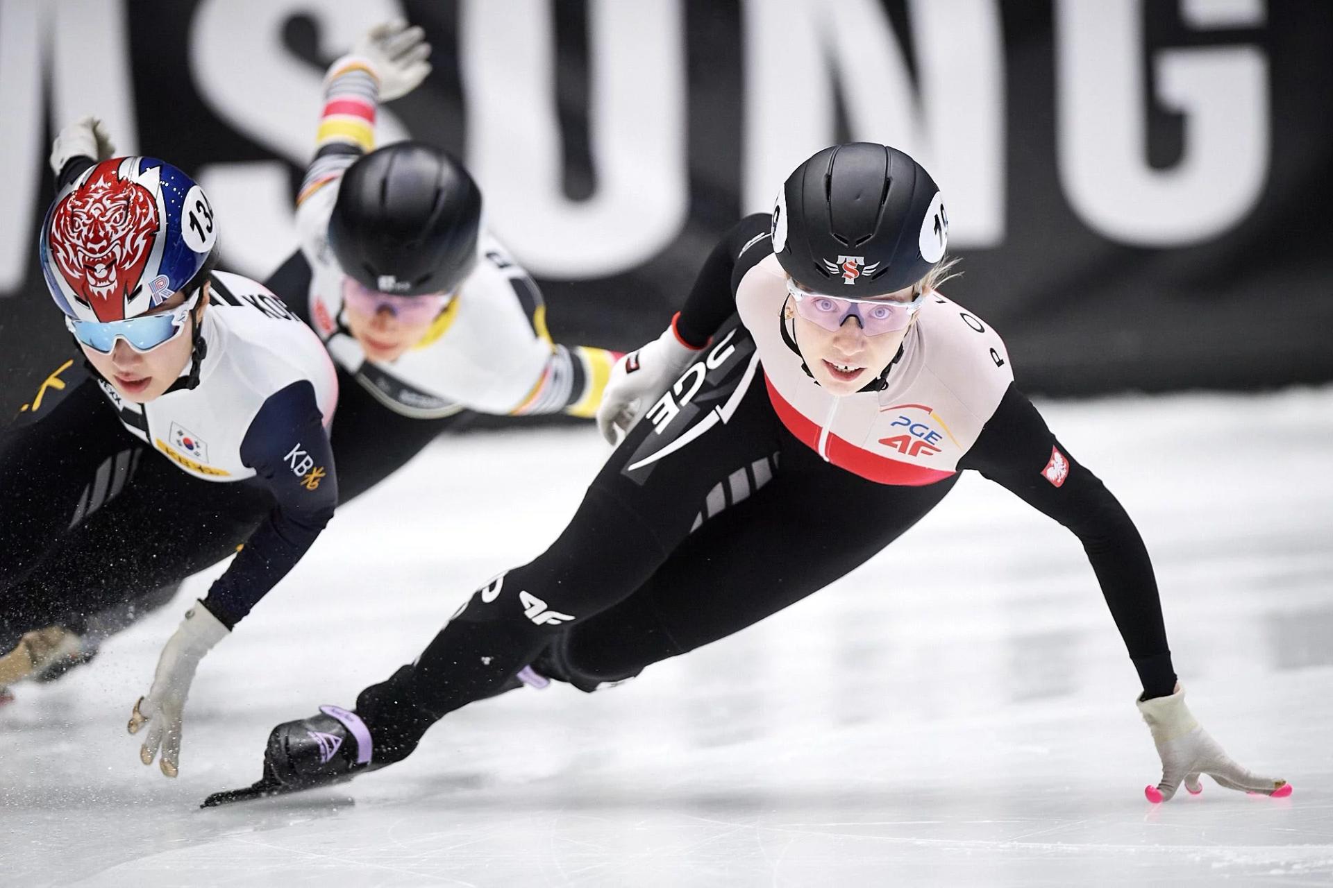 PŚ w short tracku: Kamila Stormowska czwarta na 500 m w Montrealu. Upadek pozbawił ją podium