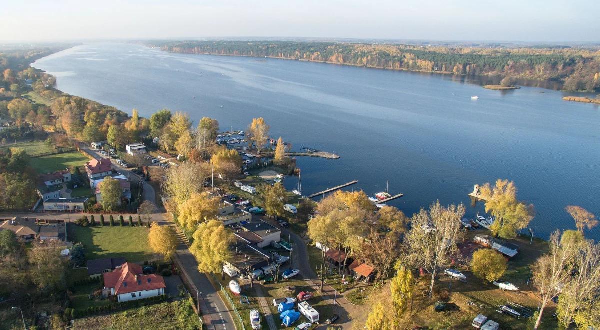 Hotele, wille i domki letniskowe. Lasy Państwowe odbierają Rosji ośrodek nad Zegrzem