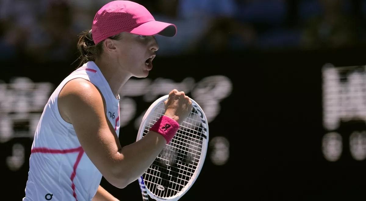 Australian Open: Świątek przetrwała trudne momenty i gra dalej. Wiktorowski: Iga znalazła receptę