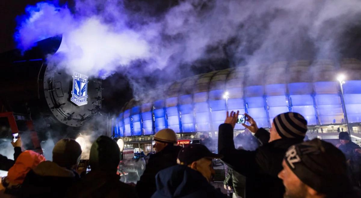 Puchar Polski: akt wandalizmu przed meczem Lech - Lechia. "Okazali 'szacunek' robotnikom Czerwca '56"  